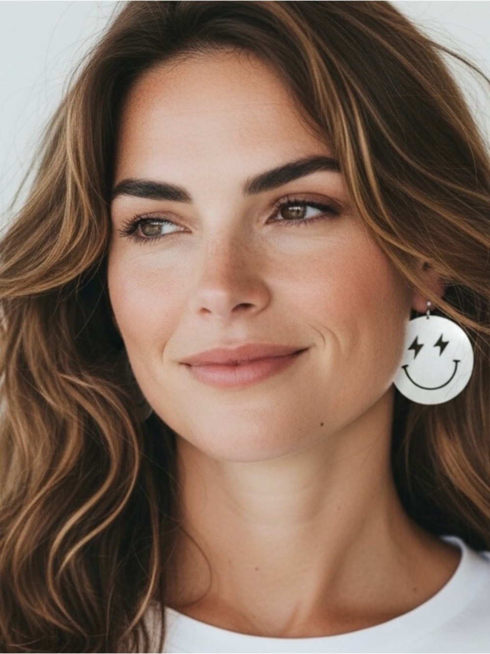ADORABLE SILVER SMILEY FACE LIGHTENING BOLT DANGLE EARRINGS